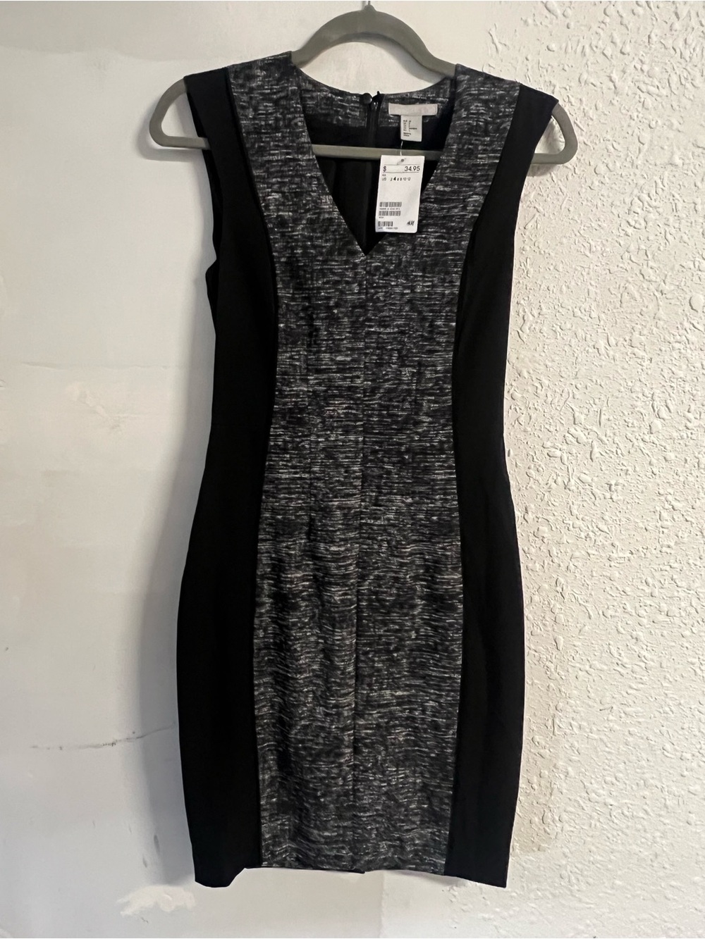 H&M V-Neck Colorblock Sheath Dress – Size 4 (NWT)
